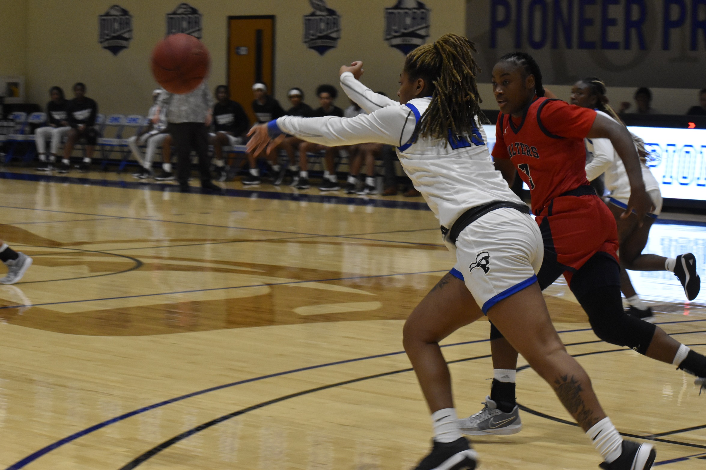 Lady Pioneers Take a Win on the Road