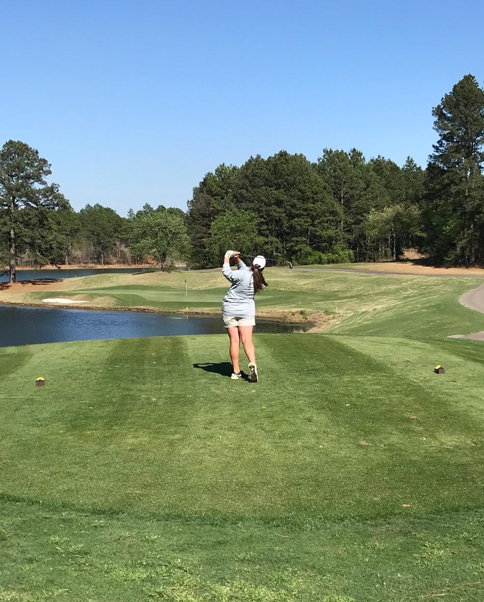 Women's Golf Qualify for Nationals