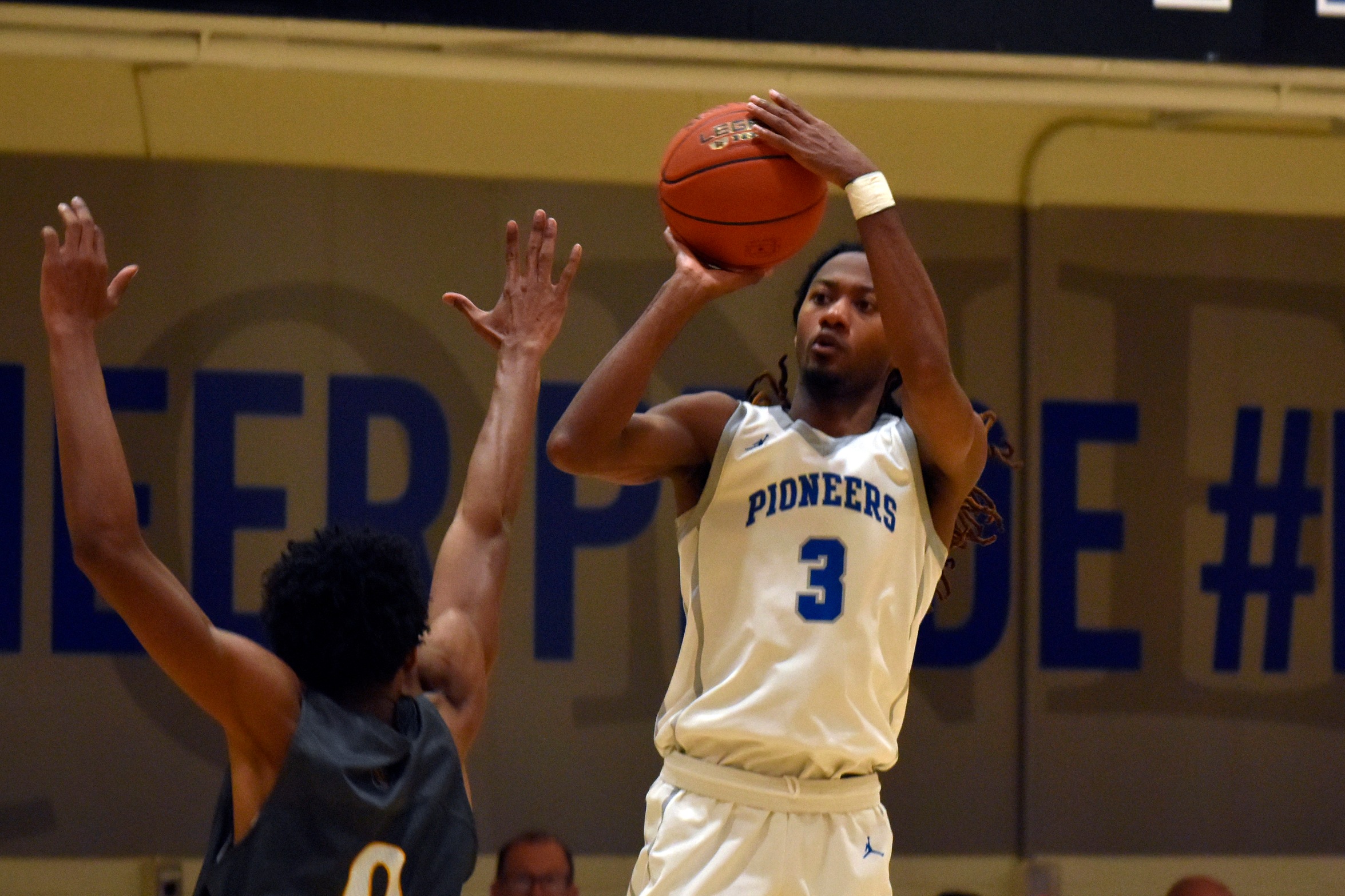 SMC Comes Just Short in CAC Men's Basketball Tournament Championship