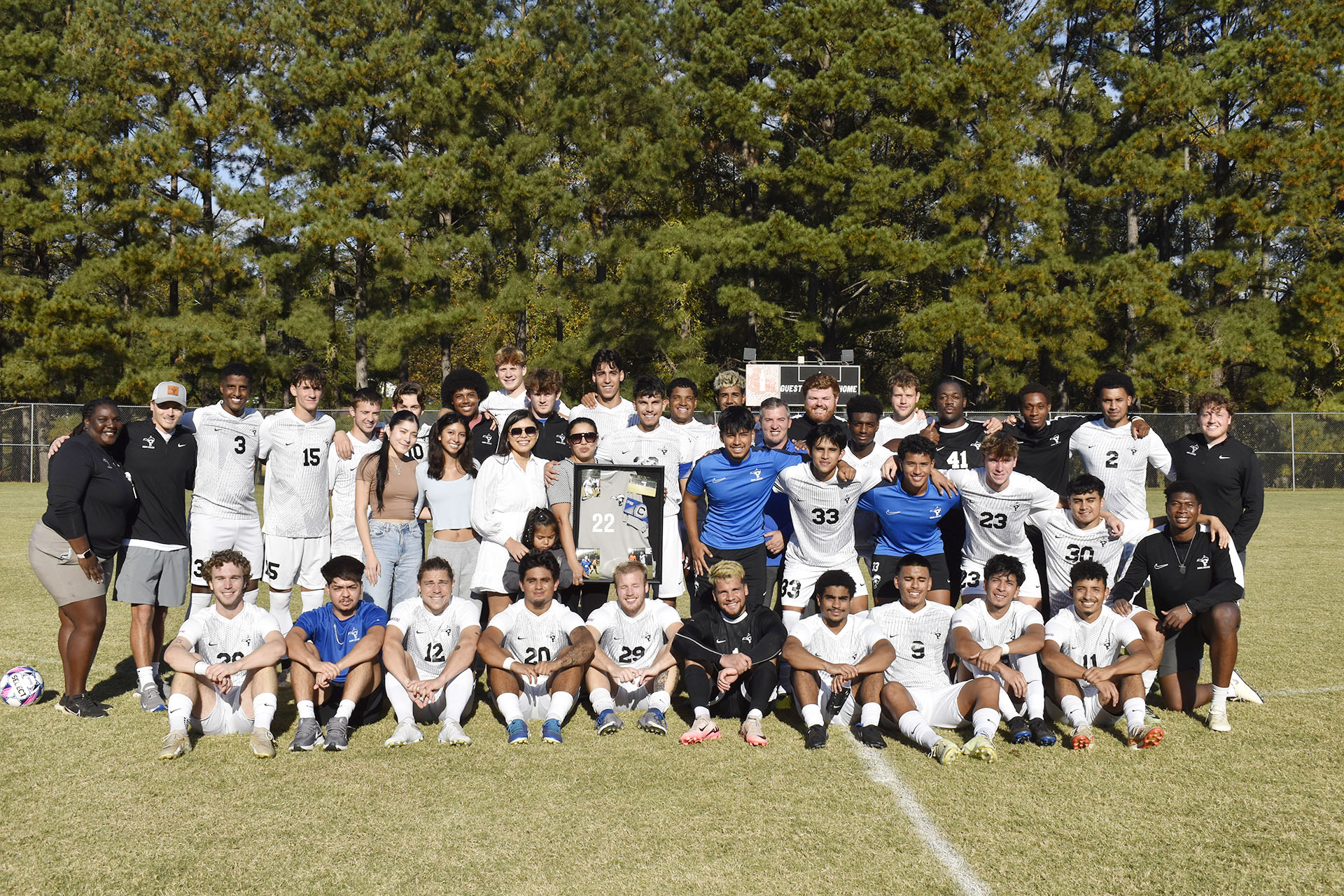 SMC Men's Soccer Loses on Senior Day, 2-1