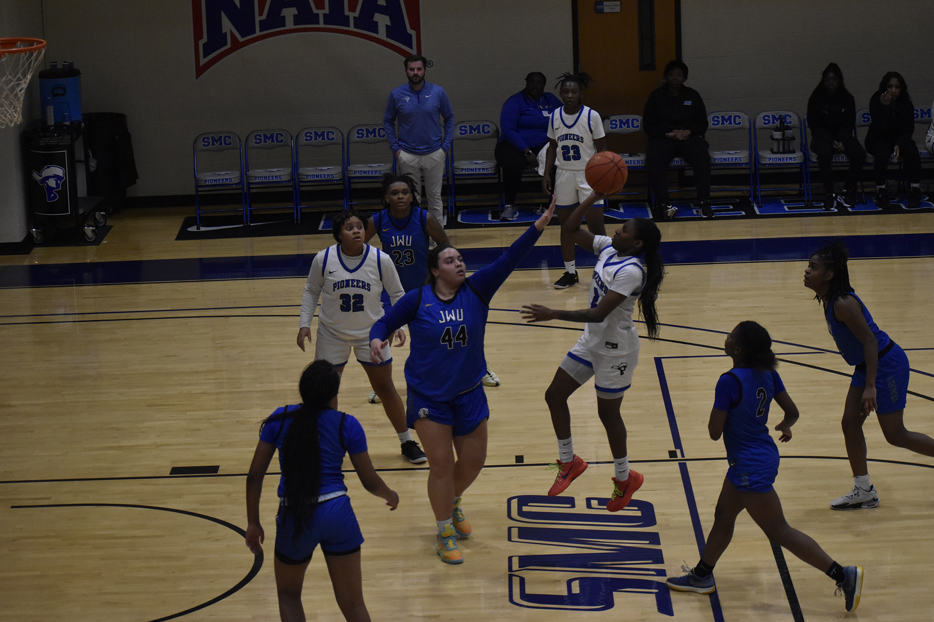 SMC Women's Basketball Rallies for 72-71 Win Over Johnson & Wales (NC)